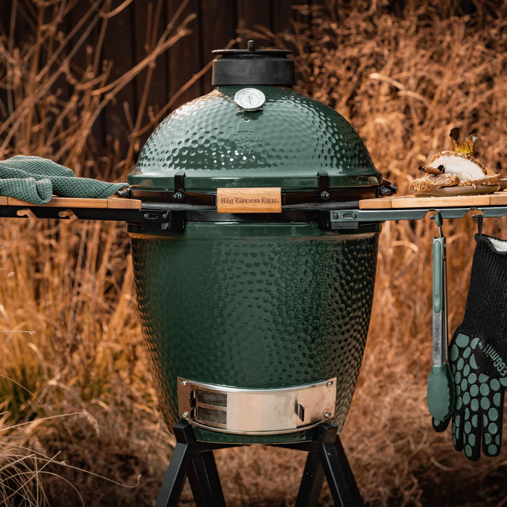 Large Big Green Egg in an intEGGrated Nest+Handler with Mates Package - Image 5