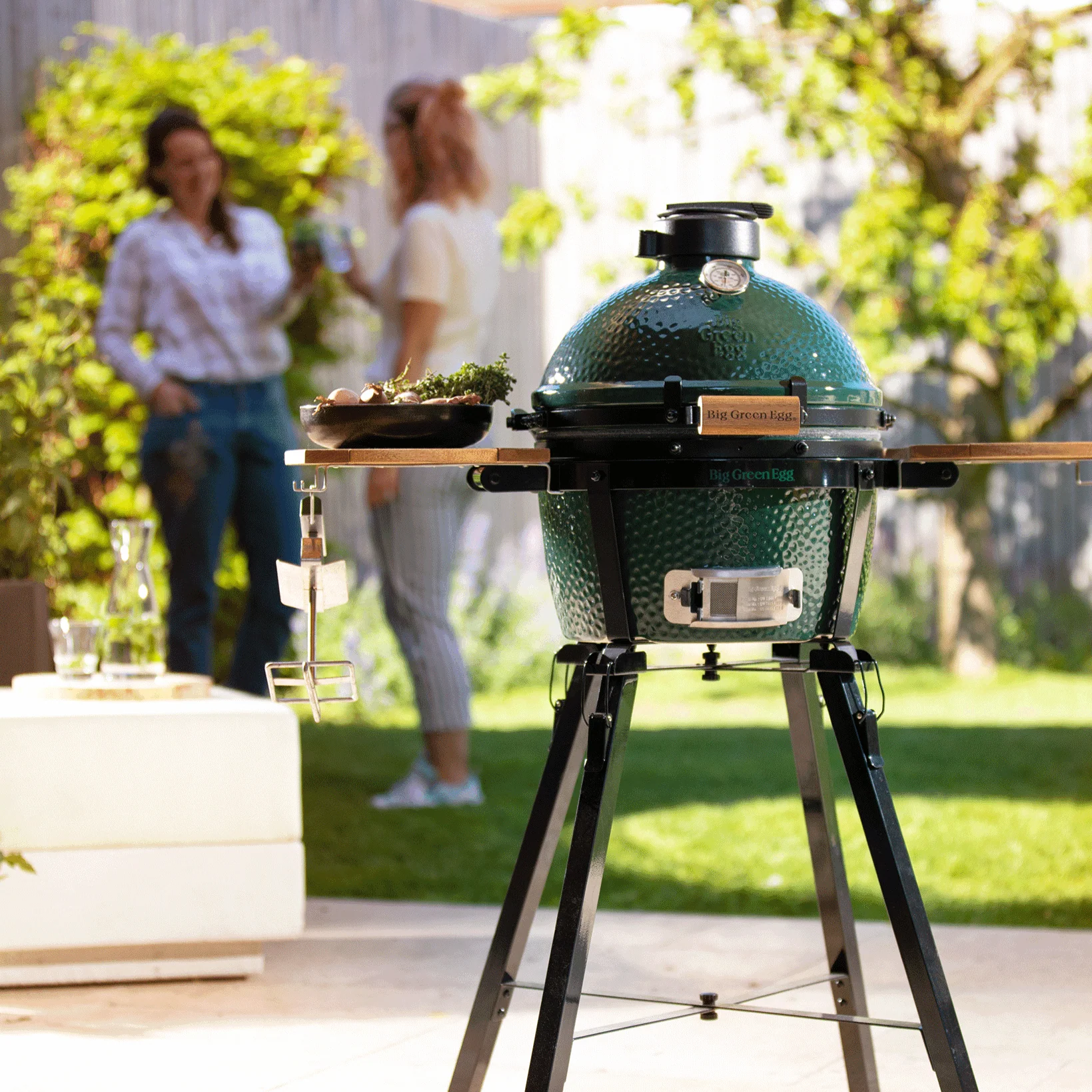MiniMax Big Green Egg with Nest and Acacia Mates Package - Image 5